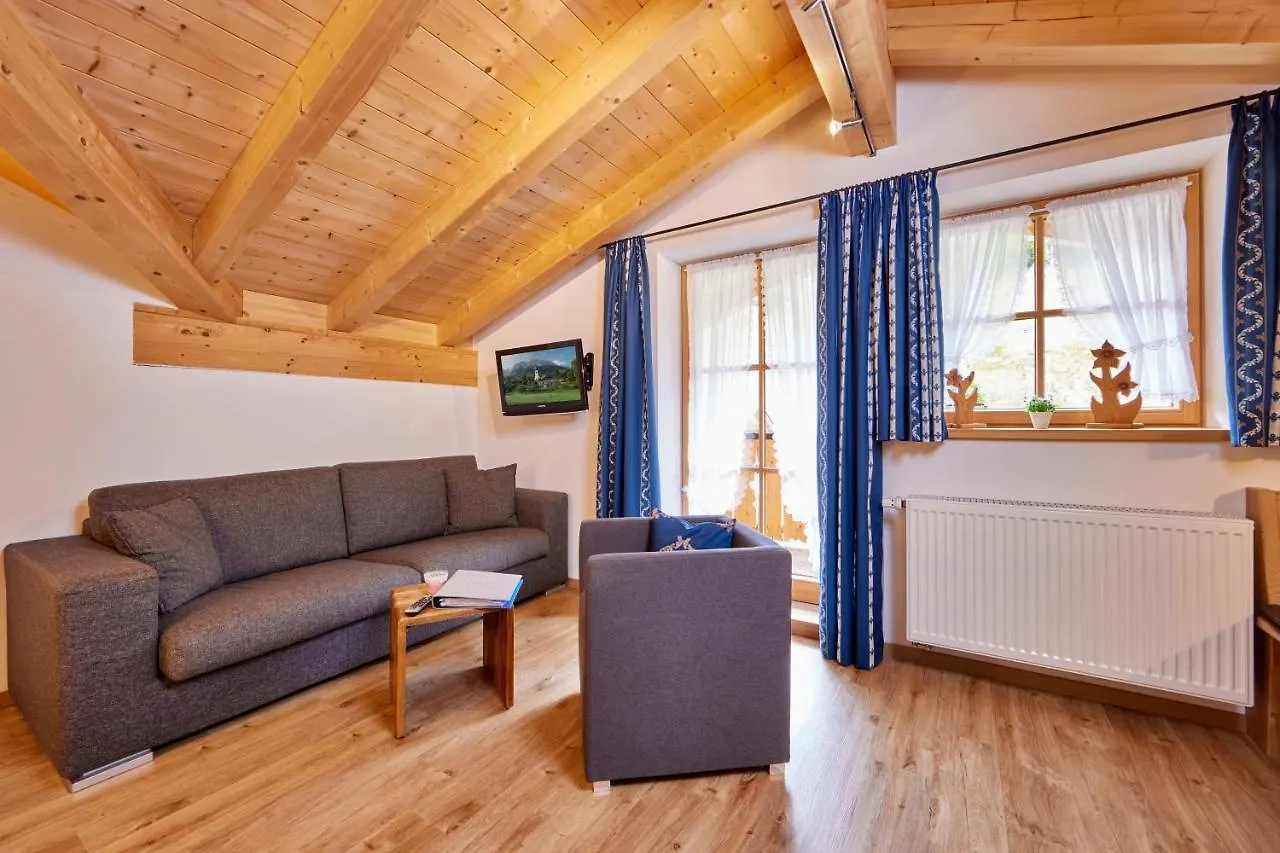 Apartment Ferienwohnungen Pfanzelter Grainau