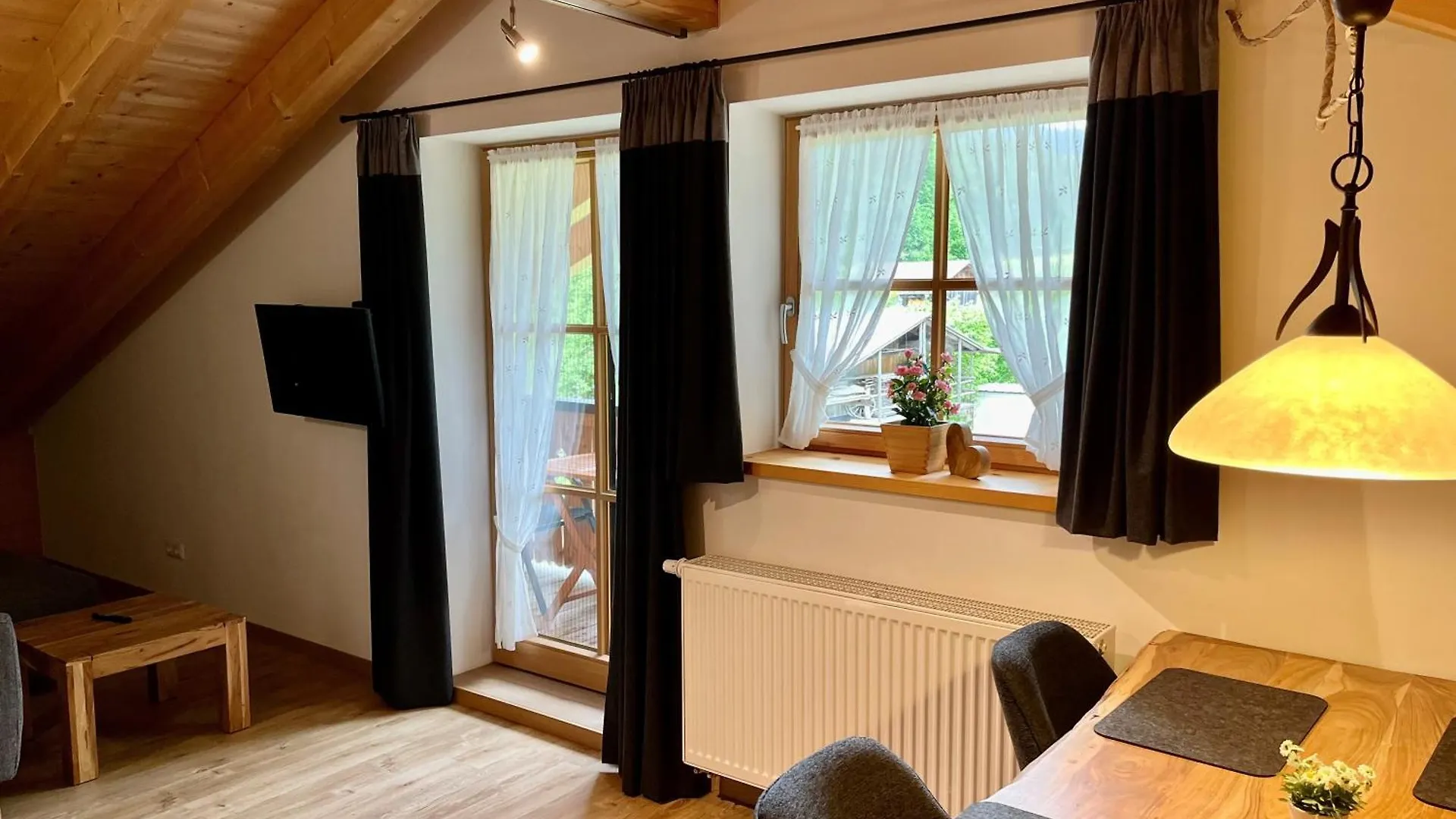 Apartment Ferienwohnungen Pfanzelter Grainau